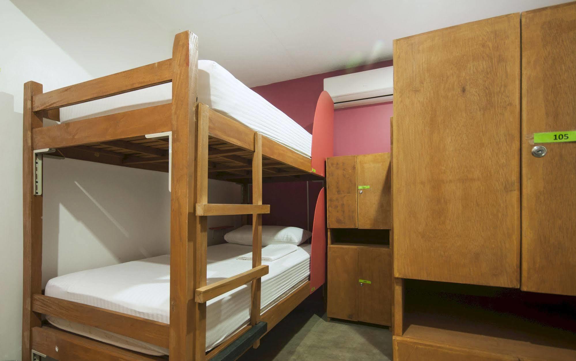 Mnl Boutique Hostel Makati City Luaran gambar