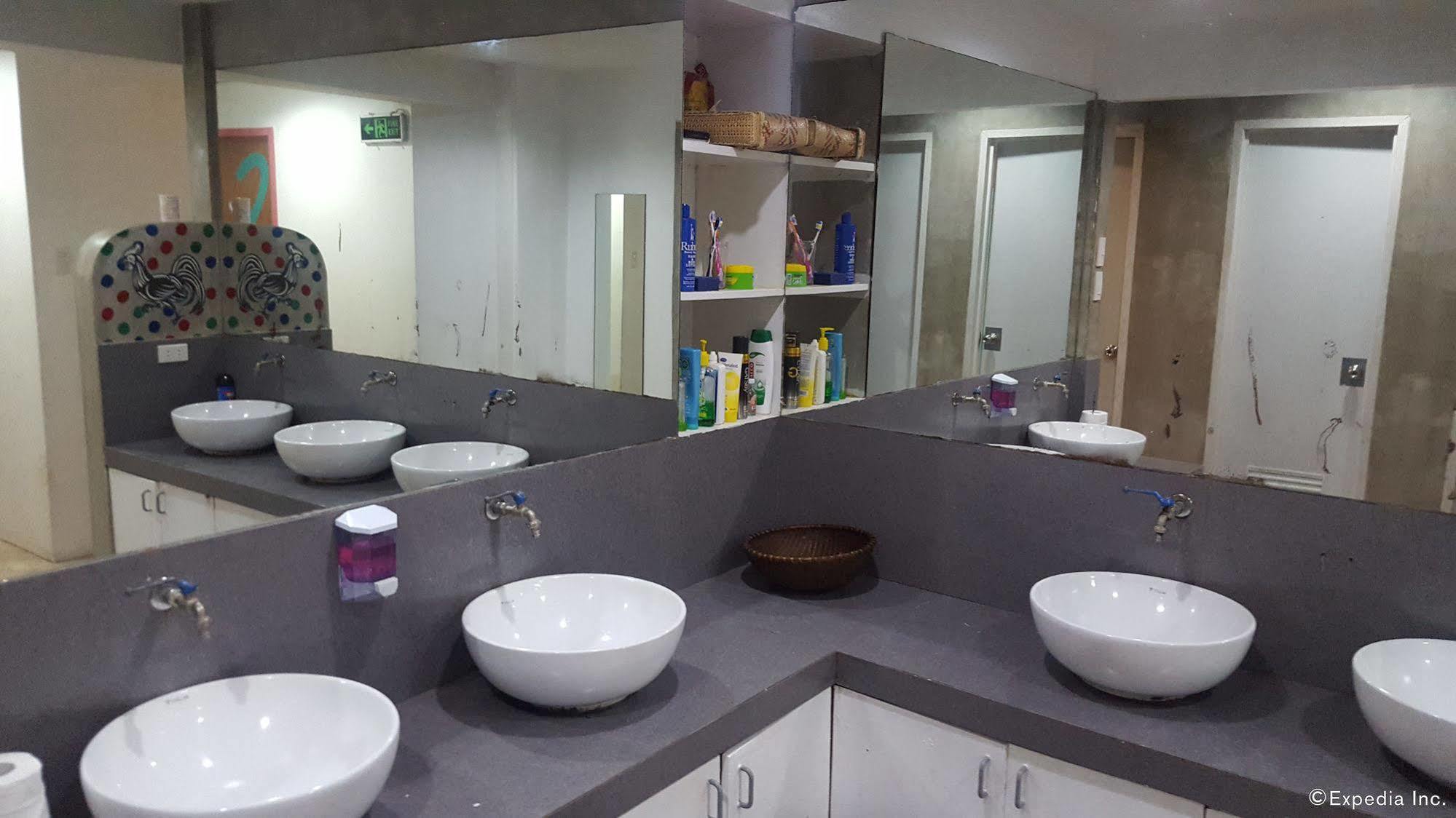 Mnl Boutique Hostel Makati City Luaran gambar